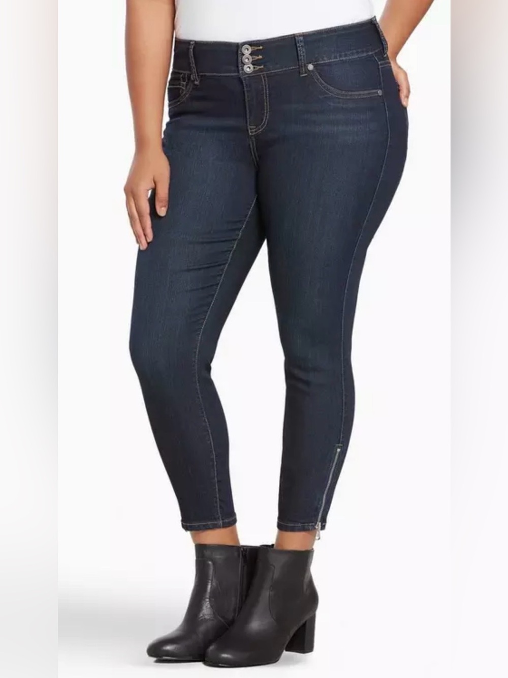 torrid Premium 18 BLACK Distressed Stiletto Jeggings with ankle zippers